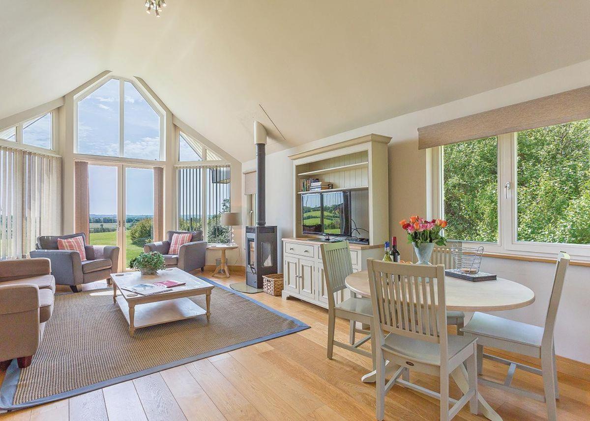 Swandown Lodges Chard Buitenkant foto