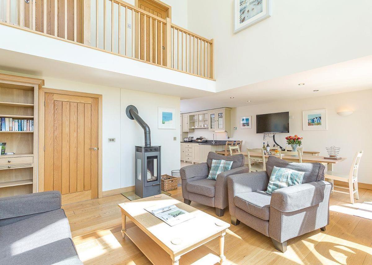 Swandown Lodges Chard Buitenkant foto