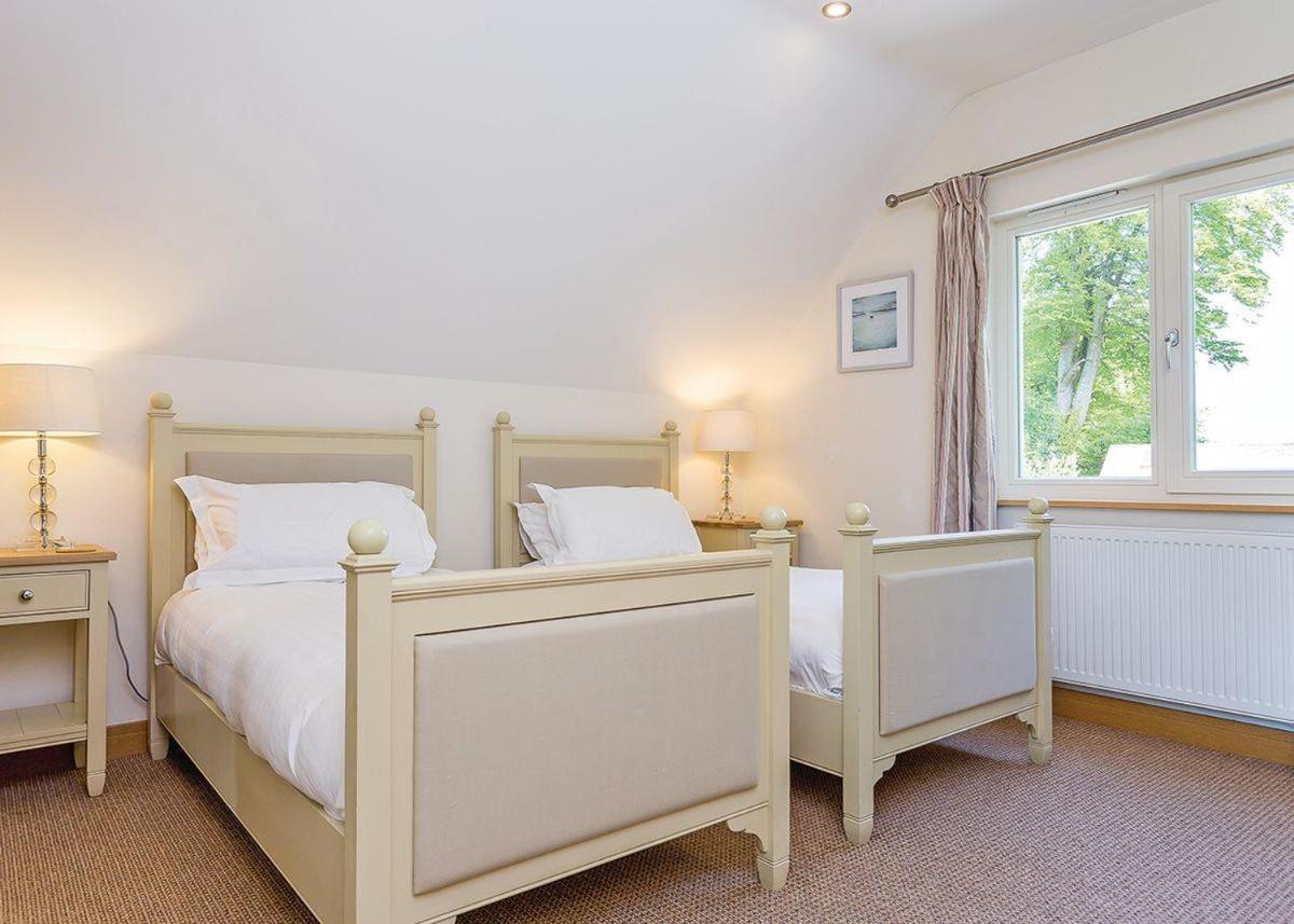 Swandown Lodges Chard Buitenkant foto