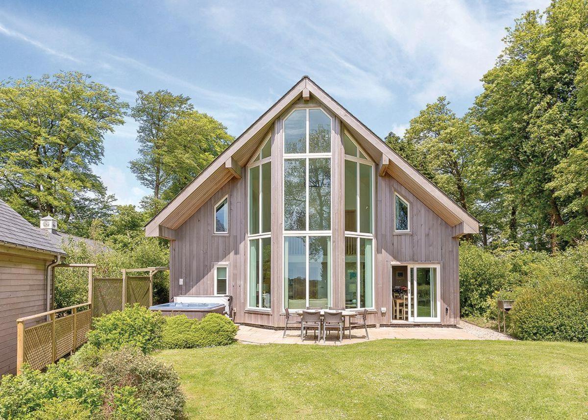 Swandown Lodges Chard Buitenkant foto