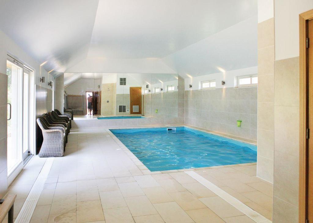 Swandown Lodges Chard Buitenkant foto